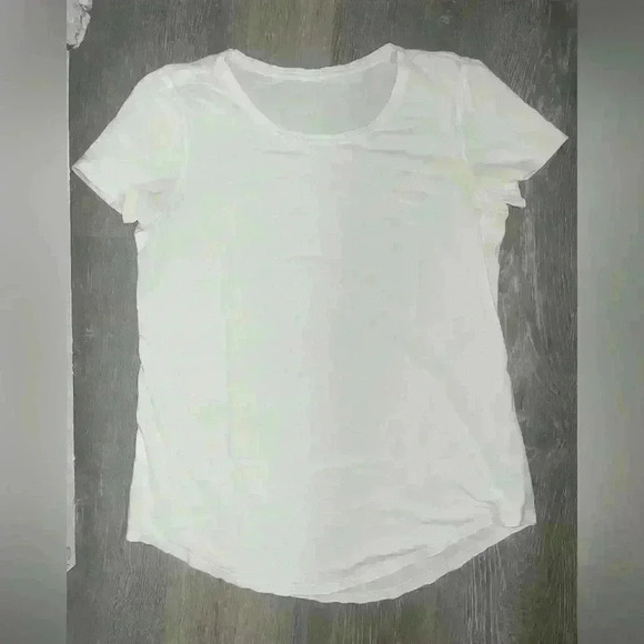 Lululemon soft t-shirt short sleeve size 8 in white - Picture 1 of 4